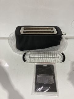 QTY OF ITEMS TO INCLUDE RUSSELL HOBBS 4 SLICE TOASTER