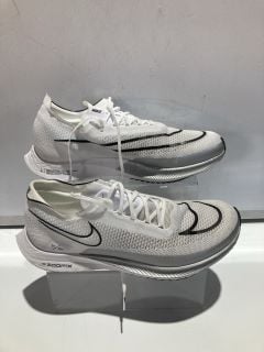 ITEMS TO INCLUDE NIKE ZOOMX TRAINERS WHITE UK SIZE 8