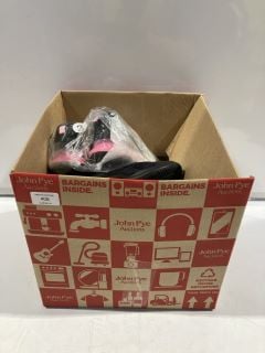 BOX OF SHOES TO INCLUDE WALKRIGHT GIRLS SCHOOL SHOES SIZE 3