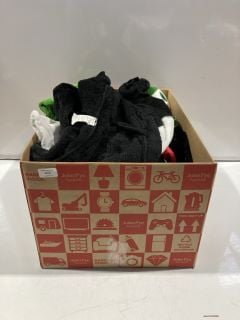 BOX OF CLOTHING ITEMS TO INCLUDE ELMO ONESIE SIZE M