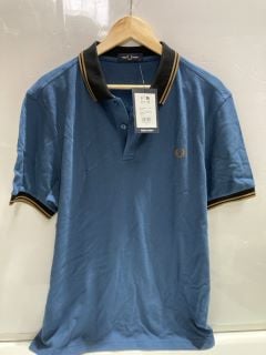 ITEMS TO INCLUDE STRIPE TIE AND FRED PERRY CLOTHING UK M