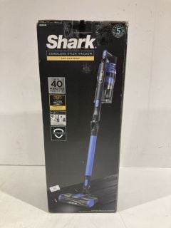 SHARK CORDLESS STICK VACUUM