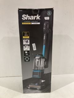 SHARK CORDLESS STICK VACUUM