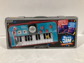 BOX OF CHILDRENS 183355107 TO INCLUDE MY REAL JAM KEYBOARD