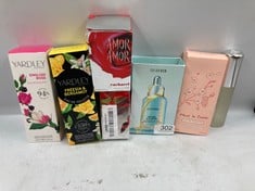 QUANTITY OF  ITEMS TO INCLUDE YARDLEY LONDON ENGLISH ROSE EDT/ EAU DE TOILETTE PERFUME FOR HER 125ML Y6320036-3: LOCATION - B RACK