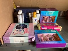 QUANTITY OF  ITEMS TO INCLUDE NIVEA SNUGGLE UP WITH LOVE GIFT SET (5 PRODUCTS), WOMEN'S GIFT SET INCLUDES MOISTURISING CREAM, FACE MASK, ANTI-PERSPIRANT, BODY LOTION + FLUFFY SOCKS: LOCATION - B RACK