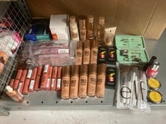 QUANTITY OF  ITEMS TO INCLUDE RIMMEL MULTI TASKER BETTER THAN FILTERS, 3 IN 1 SKIN PRIMER, GLOW BOOSTER, AND HIGHLIGHTER FOR A NATURAL SMOOTH GLOW, INFUSED WITH VITAMINS C, VEGAN & CRUELTY-, 005 MEDI