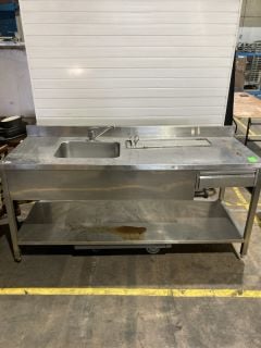 STAINLESS STEEL SINK STATION WHEELED