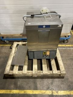 HOBART COUNTERTOP GLASSWASHER