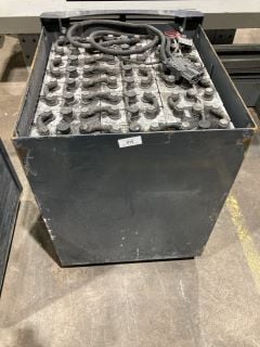 MARATHON CLASSIC FORKLIFT BATTERY MODEL 04 EPZS0620SC