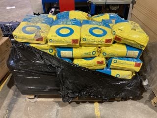 QTY OF BLUE CIRCLE MASTERCRETE CEMENT 25KG BAGS