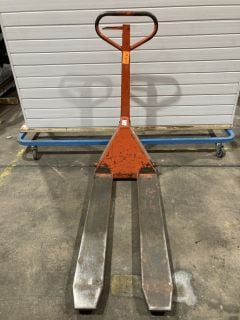 SLINGSBY PALLET PUMP TRUCK