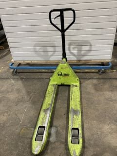 TREND PALLET PUMP TRUCK 2500KG