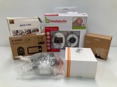 VARIETY OF TECHNOLOGY ITEMS INCLUDING BADABULLE BABY CAMCORDER - LOCATION 40A.