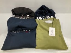 4 X SWEATSHIRTS VARIOUS BRANDS AND SIZES INCLUDING GREEN CALVIN KLEIN SWEATSHIRT SIZE XXL - LOCATION 42B.