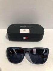 TOMMY HILFIGER SUNGLASSES MODEL TH 1557/S 8RUKU - LOCATION 2B .