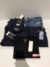 5 X JACK JONES CLOTHING VARIOUS STYLES AND SIZES INCLUDING BLUE SHIRT SIZE L - LOCATION 36B.