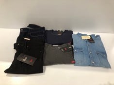 5 X LEVIS BRAND GARMENTS VARIOUS MODELS AND SIZES INCLUDING DENIM OVERSHIRT SIZE M - LOCATION 9C.