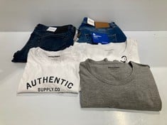 5 X JACK&JONES GARMENTS VARIOUS MODELS AND SIZES INCLUDING WHITE T-SHIRT SIZE S - LOCATION 37C.