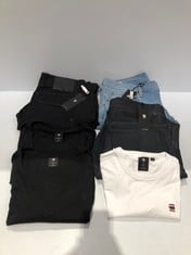 6 X G-STAR RAW GARMENTS VARIOUS MODELS AND SIZES INCLUDING CHILD'S T-SHIRT 12A - LOCATION 49C.