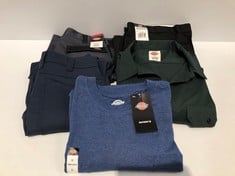 5 X DICKIES CLOTHING VARIOUS MODELS AND SIZES INCLUDING T-SHIRT SIZE XL - LOCATION 46C.