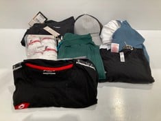 8 X SPORTSWEAR VARIOUS BRANDS AND SIZES INCLUDING THE NORTH FACE TROUSERS BLACK SIZE 34 - LOCATION 38C.