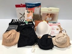 17 X ASSORTMENT OF UNDERWEAR VARIOUS BRANDS AND SIZES INCLUDING ROW SOCKS - LOCATION 30C.