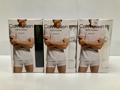 3 X PACKS CALVIN KLEIN VEST VARIOUS SIZES INCLUDING BLACK SIZE S - LOCATION 30C.