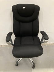 FLASH FURNITURE HERCULES SERIES 400 LB. CAPACITY BIG & TALL BLACK FABRIC EXECUTIVE SWIVEL OFFICE CHAIR WITH ADJUSTABLE HEIGHT AND WIDTH ARMS, (P.V.P. £219).