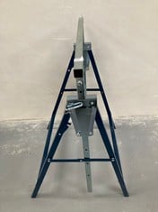 INDUSTRIAL A-FRAME STAND