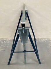 INDUSTRIAL A-FRAME STAND