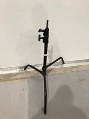 AVENGER FOLD FLAT TRIPOD MODEL: A2018FCB