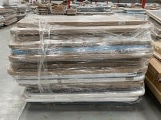 PALLET VARIETY OF UPHOLSTERED BASES AND BED BASE INCLUDING 150X190CM VALLEY MODEL (MAY BE BROKEN OR INCOMPLETE).