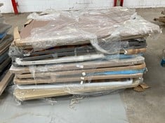 PALLET VARIETY OF UPHOLSTERED BASES AND BED BASE INCLUDING 3T BEIGE BASE + 7 LEGS 25CM 150X200CM (MAY BE BROKEN OR INCOMPLETE).