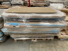 PALLET VARIETY OF BED BASES AND UPHOLSTERED BASES INCLUDING 3T BEIGE BASE 135X200CM + 6P 32CM (MAY BE BROKEN OR INCOMPLETE).