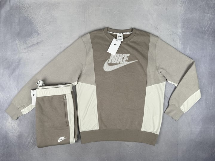 Nike Sweatshirt & Bottoms With Tags - Size M (VAT ONLY PAYABLE ON BUYERS PREMIUM) (BAAP191)