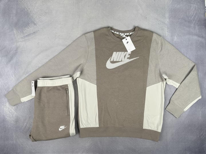 Nike Sweatshirt & Bottoms With Tags - Size L (VAT ONLY PAYABLE ON BUYERS PREMIUM) (BAAP195)