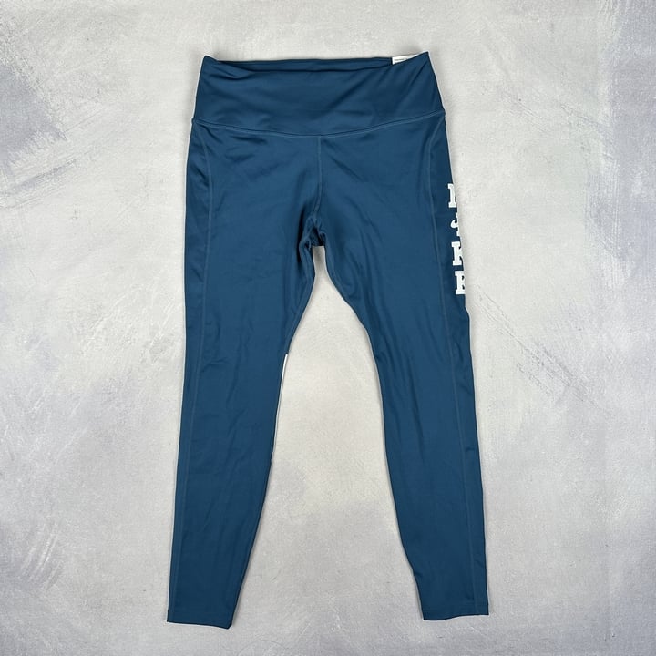 Nike Fast Leggings With Tags - Size L (VAT ONLY PAYABLE ON BUYERS PREMIUM) (BAAP209)