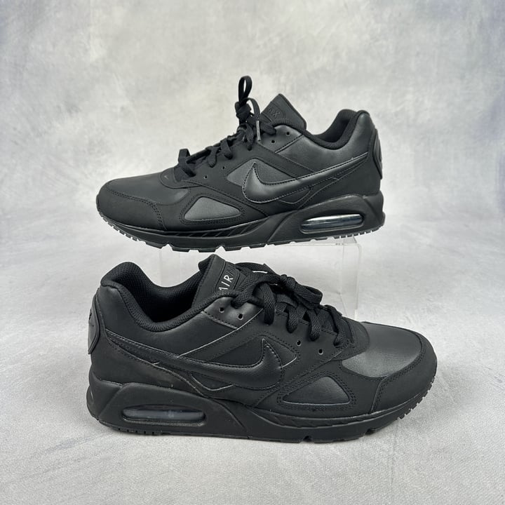 Nike Air Max IVO Sneakers REF:580520-002 - Size UK 11 (VAT ONLY PAYABLE ON BUYERS PREMIUM) (BAAP117)