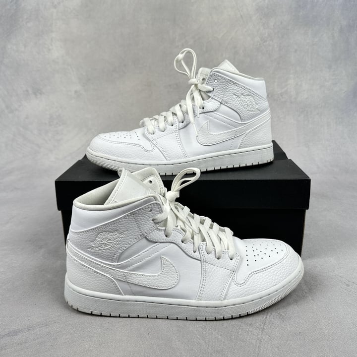 Air Jordan 1 Mid Sneakers With Box REF:554724-130  - Size UK 9 (VAT ONLY PAYABLE ON BUYERS PREMIUM) (BAAP35)