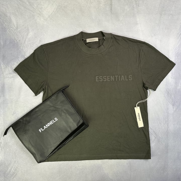 Fear Of God Essentials T-Shirt With Tags And Retail Bag - Size Large (VAT ONLY PAYABLE ON BUYERS PREMIUM) (MPSD45076243)