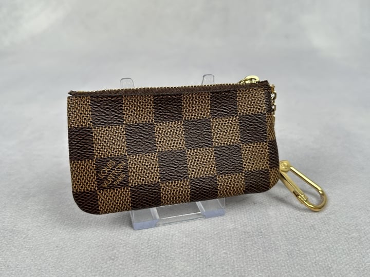 Louis Vuitton Damier Pochette - 12x6.5x1cm Approx (VAT ONLY PAYABLE ON BUYERS PREMIUM) (BAAP76)