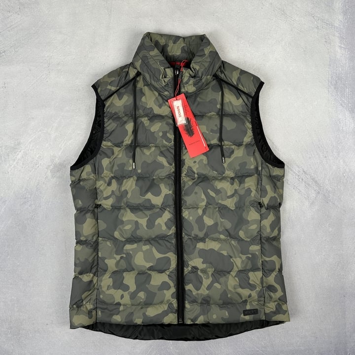 Hugo Boss  Camo Down Gilet With Tags  - Size L  (VAT ONLY PAYABLE ON BUYERS PREMIUM) (BAAP239)