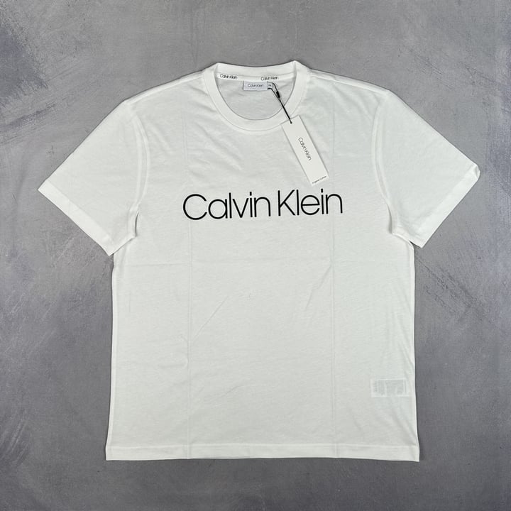 Calvin Klein T-Shirt With Tags - Size XXL 2XL (VAT ONLY PAYABLE ON BUYERS PREMIUM) (BAAP263)