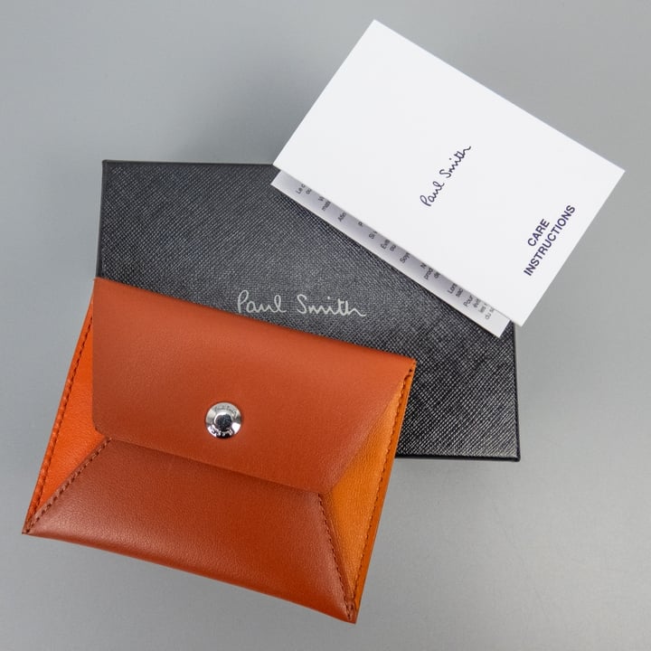 Paul Smith Envolope Credit Card wallet, Made In Italy , With Box (VAT ONLY PAYABLE ON BUYERS PREMIUM)