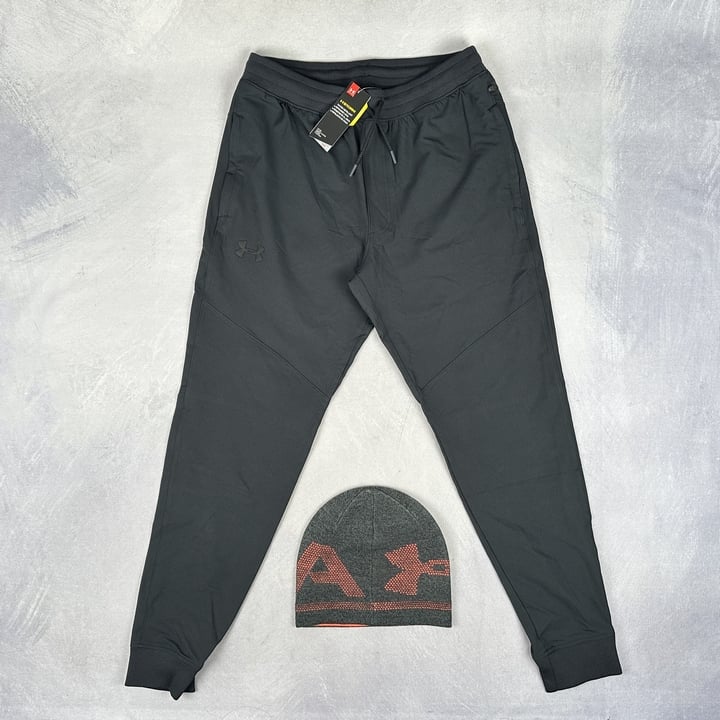 Under Armour Xstorm Water-Repellent Bottoms With Tags - Size L And Beanie Hat One Size (VAT ONLY PAYABLE ON BUYERS PREMIUM) (BAAP277)