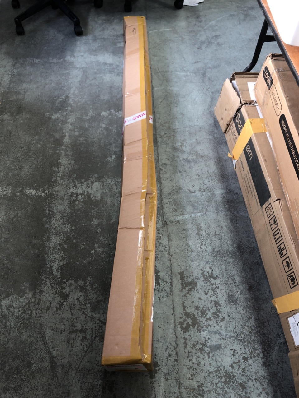 John Pye Auctions 3 X ITEMS INC LOGIK HEIGHT ADJUSTABLE DESK (COLLECTION OR OPTIONAL DELIVERY John Pye Auctions 3 X ITEMS INC LOGIK HEIGHT ADJUSTABLE DESK (COLLECTION OR OPTIONAL DELIVERY