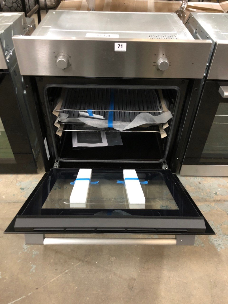 John Pye Auctions LOGIK ELECTRIC OVEN MODEL NOLBFANX16 (COLLECTION OR OPTIONAL DELIVERY John Pye Auctions LOGIK ELECTRIC OVEN MODEL NOLBFANX16 (COLLECTION OR OPTIONAL DELIVERY