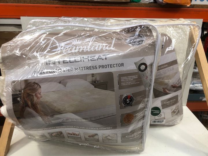 John Pye Auctions - 2 X DREAMLAND INTELLIHEAT FAUX FUR HEATED MATTRESS  PROTECTOR - KING DUAL - RRP £139.99: LOCATION - C5