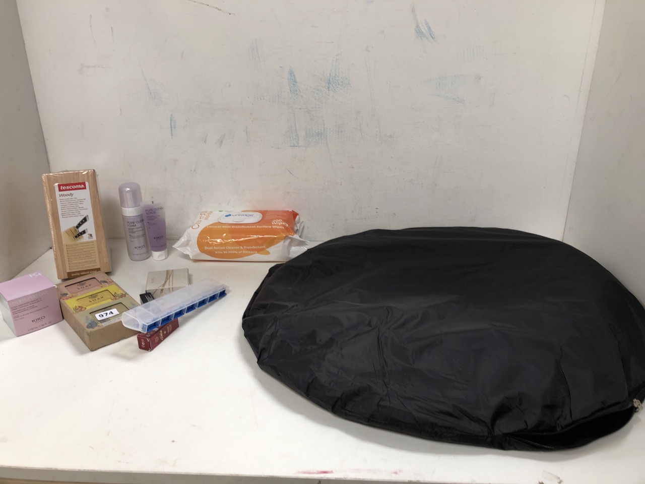 John Pye Auctions STAND UP SPRAY TAN BOOTH TO INCLUDE KIKO MILANO